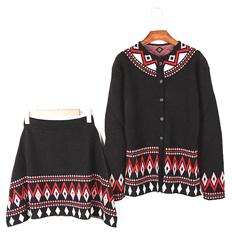 Drop shipping latest fall design RetroStyle knitted jacquard women clothing sets